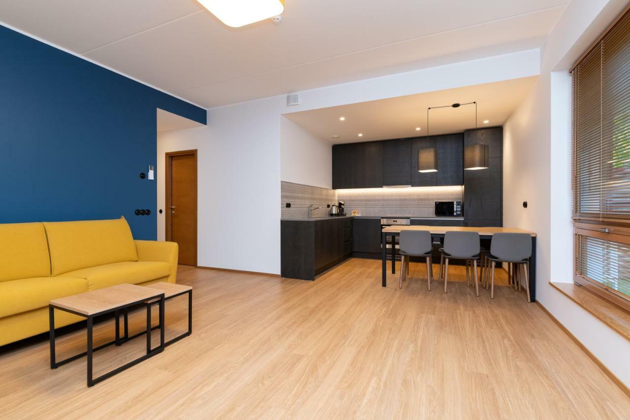 Self-Check-In 2 Bedroom Apartment With A Terrace And Free Parking Tallinn Exterior foto